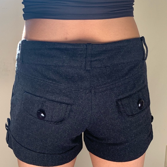 Shorts - Picture 3 of 4